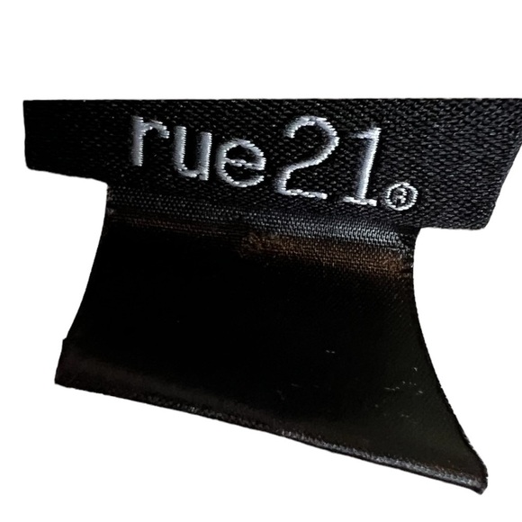 Rue21 floral, kimono, light weight too Medium - Picture 4 of 4